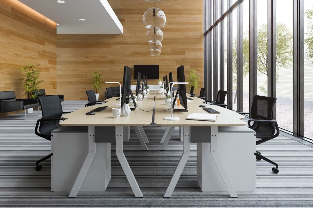 Interior de oficina con plantas — Limpiezas Mataró